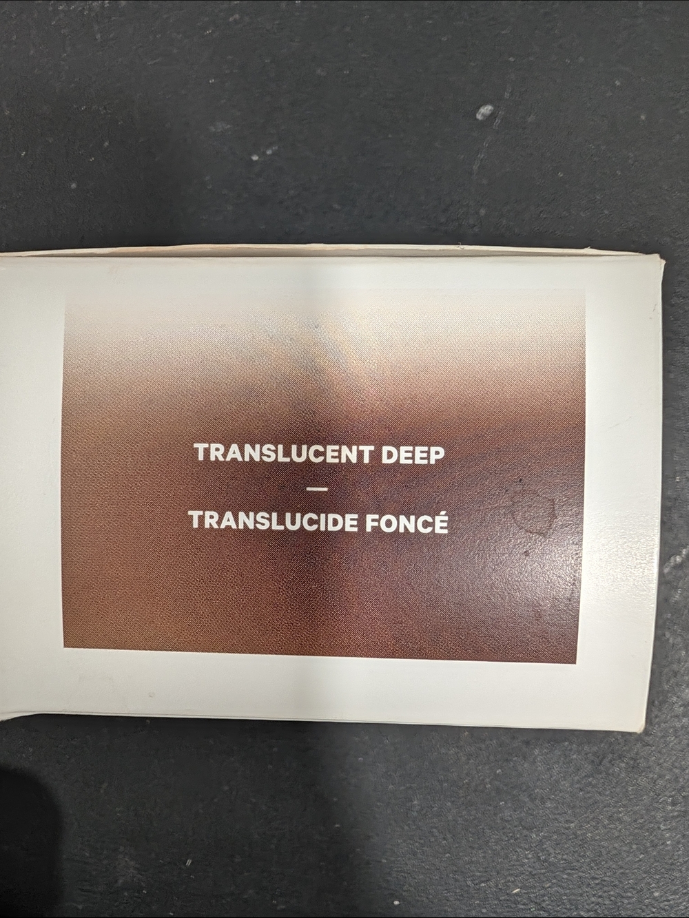 Milk Makeup Setting Powder - Translucent Deep - Picture 2 of 3